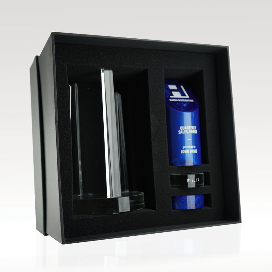 CR-600-2PUCKS-BL-BOX_web_2023