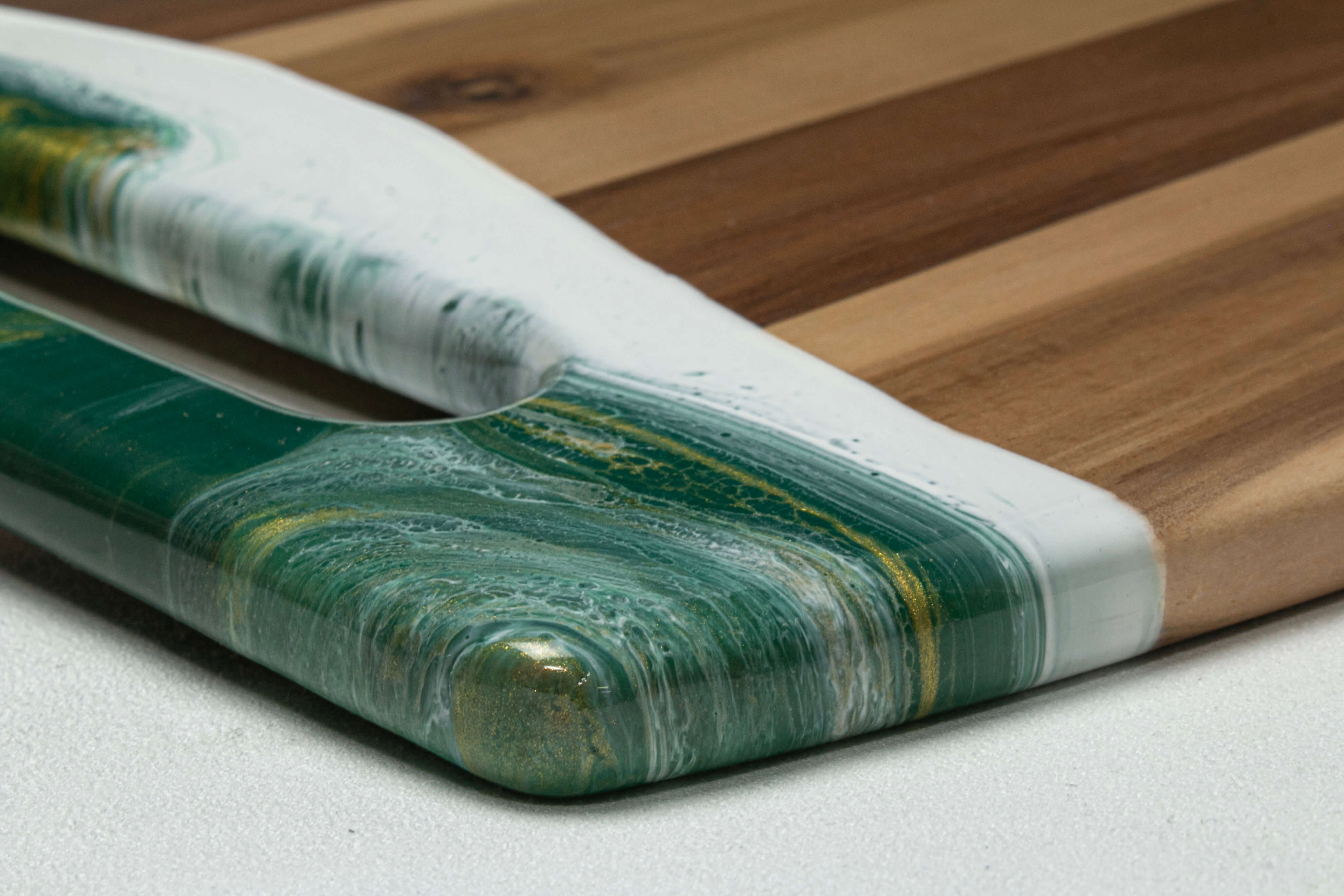 Acacia Charcuterie Board With 2 Handles