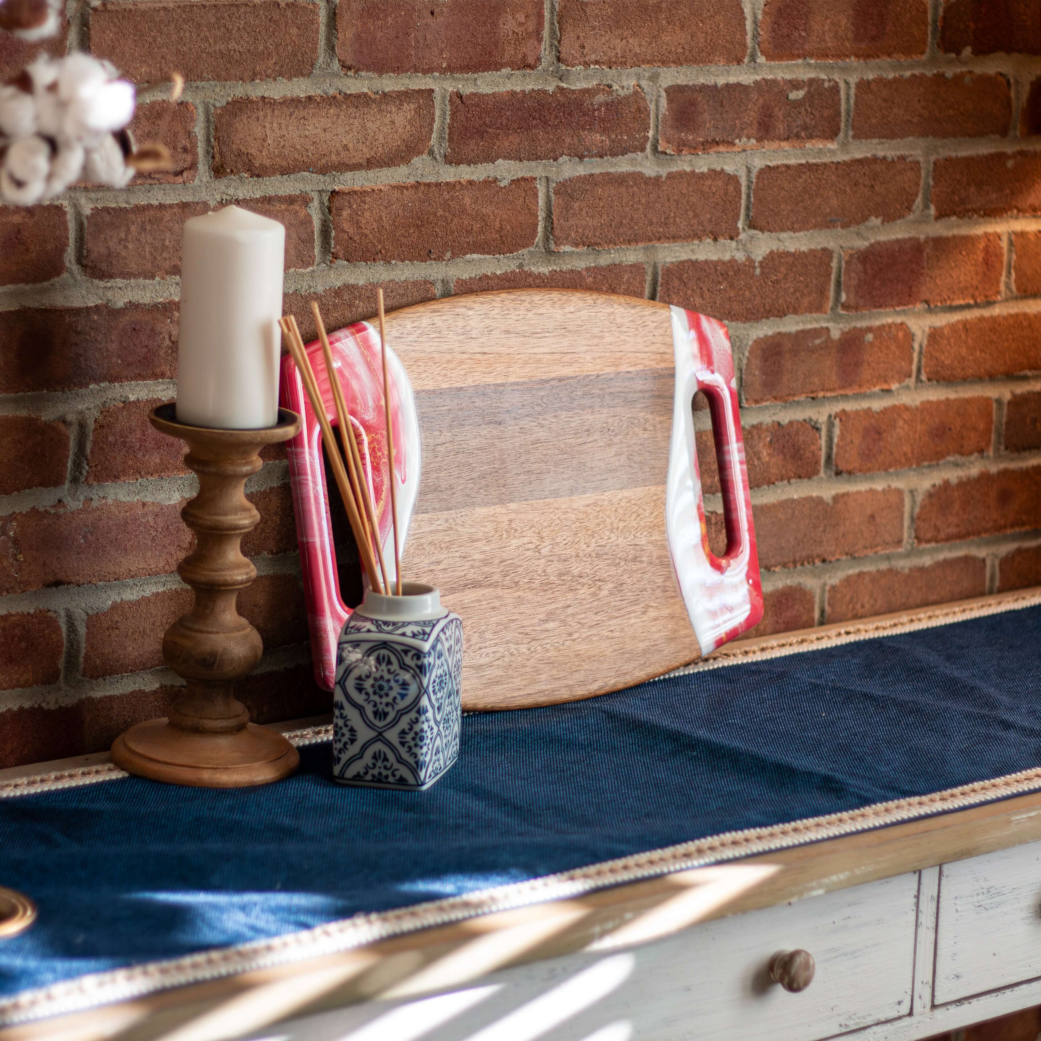 Acacia Charcuterie Board With 2 Handles