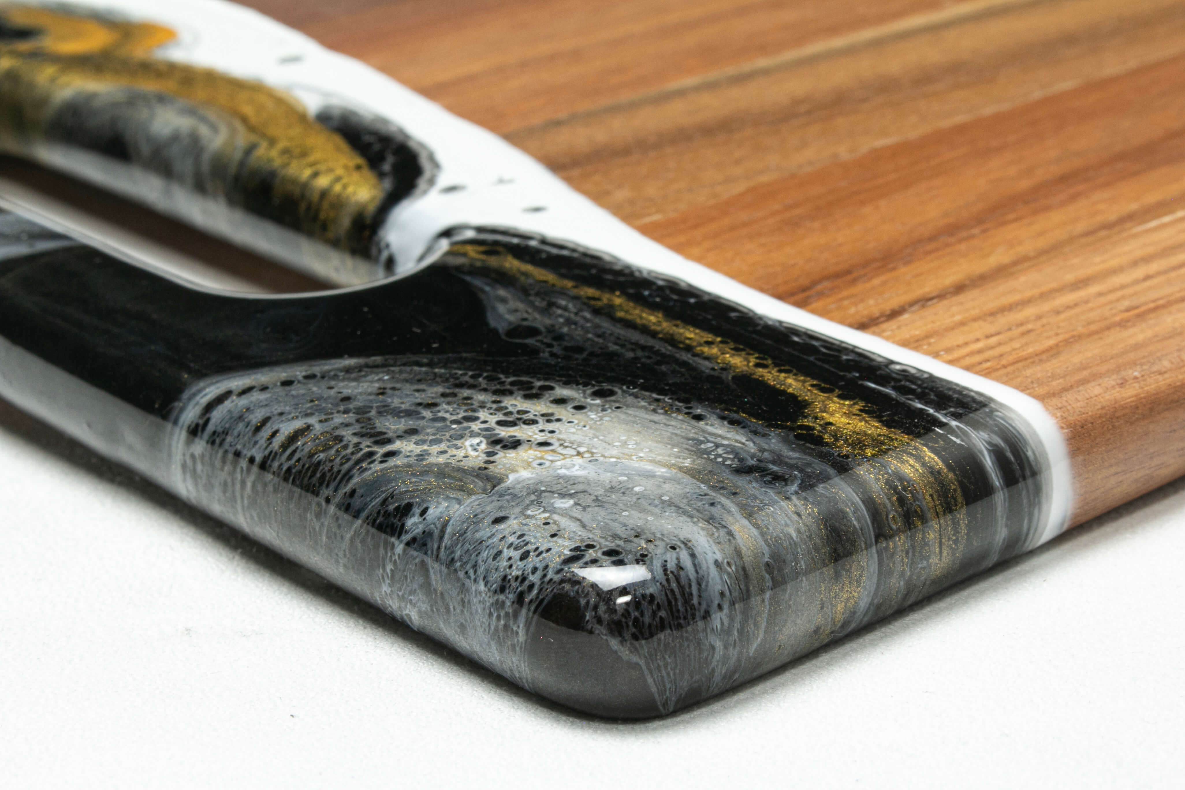 Acacia Charcuterie Board With 2 Handles