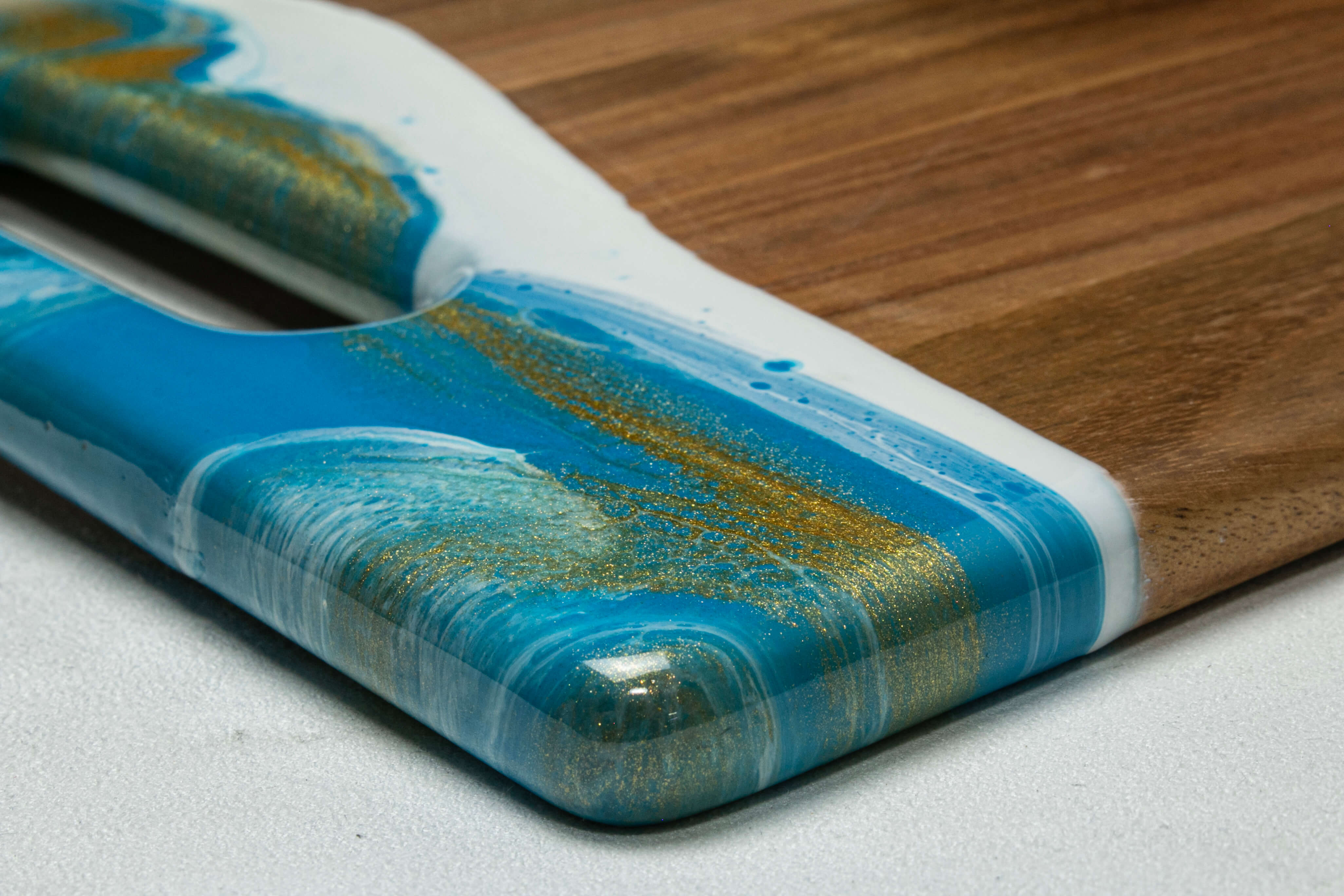 Acacia Charcuterie Board With 2 Handles